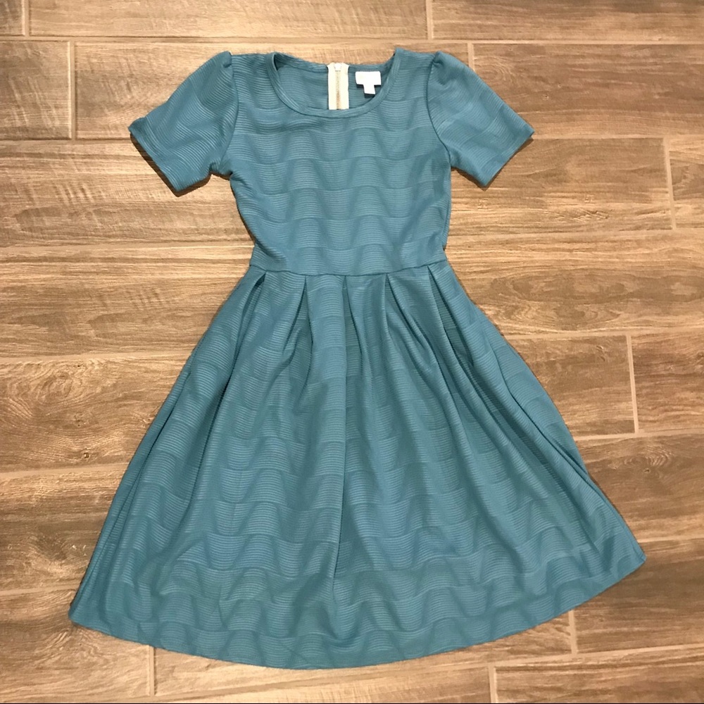 Lularoe Amelia dress